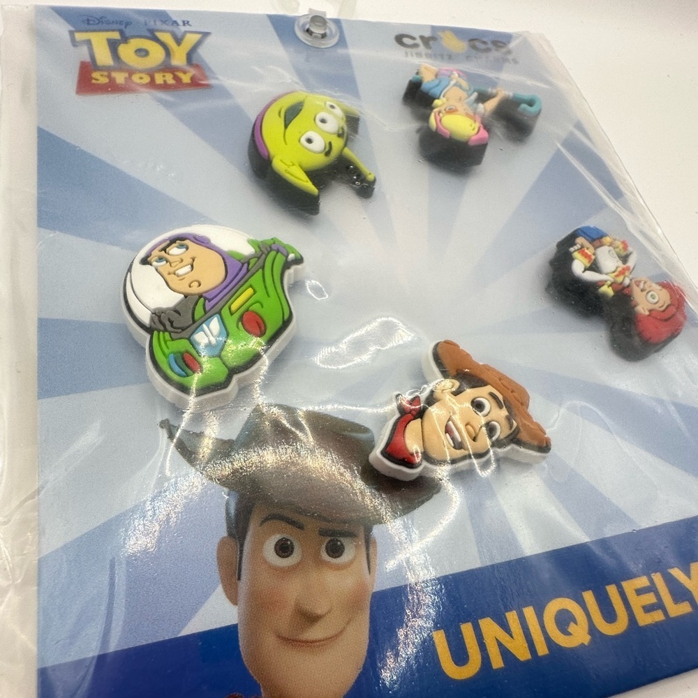 CROCS Toy Story Jibbitz charms - Picture 8 of 9